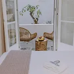 Hercules Luxury Living 公寓式酒店 纳乌萨
