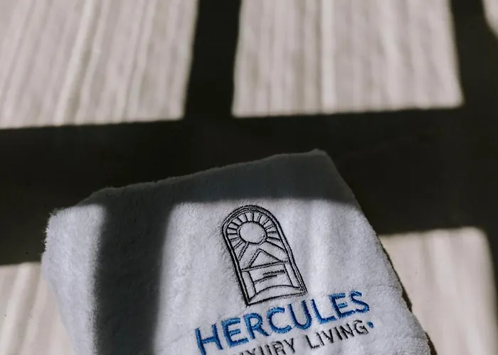 Hercules Luxury Living Lägenhetshotell 3*