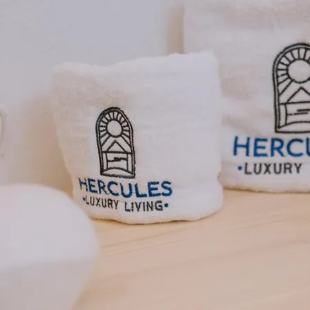 Hercules Luxury Living מלון דירות 4*