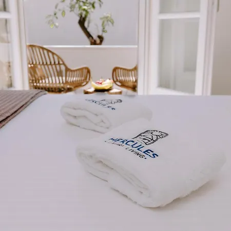 Hercules Luxury Living Aparthotel 3*