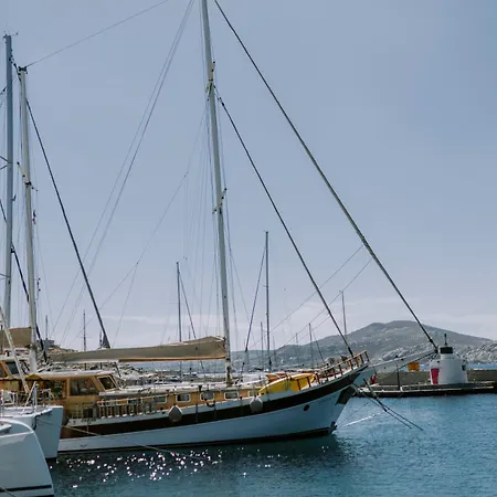 Hercules Luxury Living 3* Naousa (Paros)