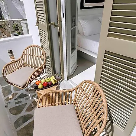Hercules Luxury Living מלון דירות נאוסה