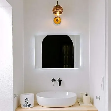 Hercules Luxury Living נאוסה