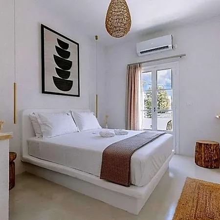 Hercules Luxury Living מלון דירות נאוסה