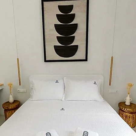 Hercules Luxury Living נאוסה