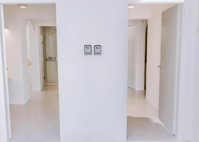 מלון דירות Hercules Luxury Living 3*