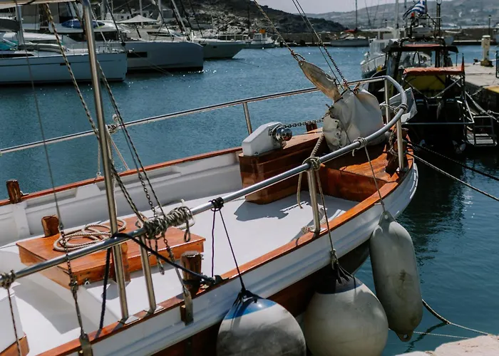 Hercules Luxury Living 3*