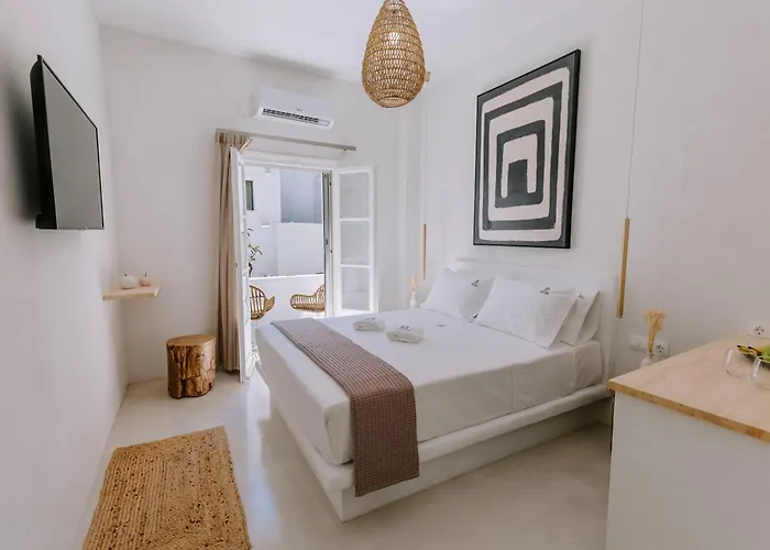 Hercules Luxury Living נאוסה