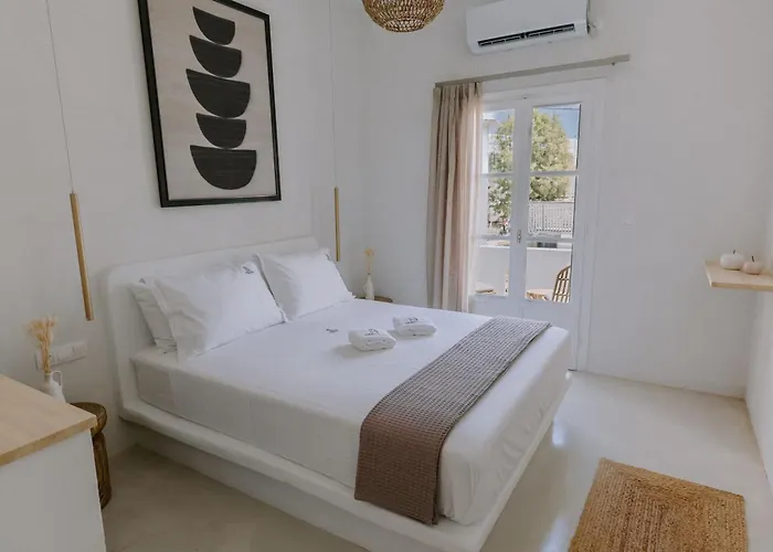 Hercules Luxury Living 3* נאוסה