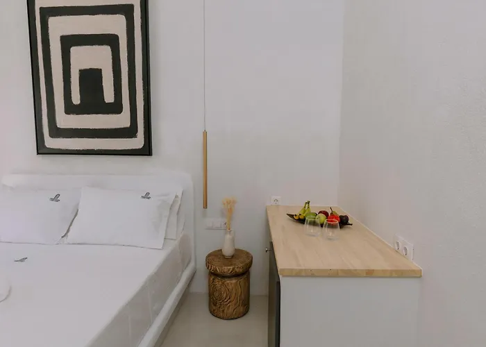 Hercules Luxury Living מלון דירות